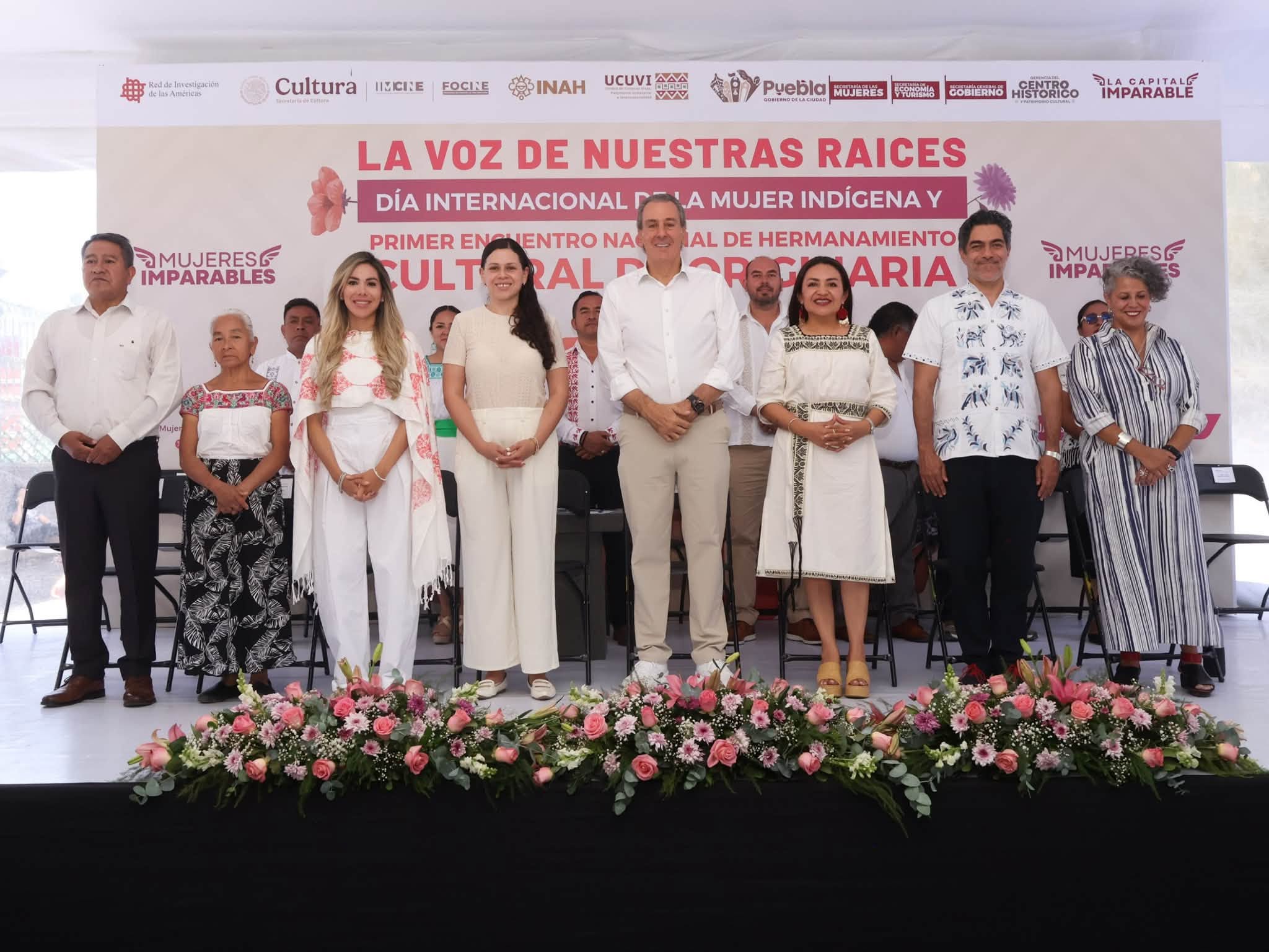 MUJERES INDIGENAS